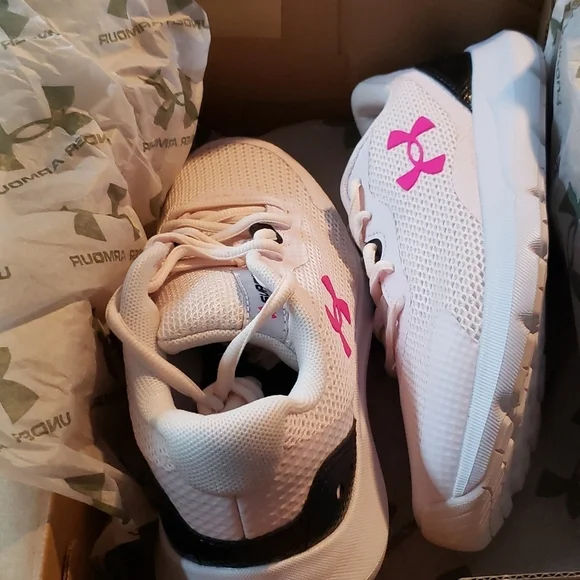 UNDER Armour Girls Sneakers 5y